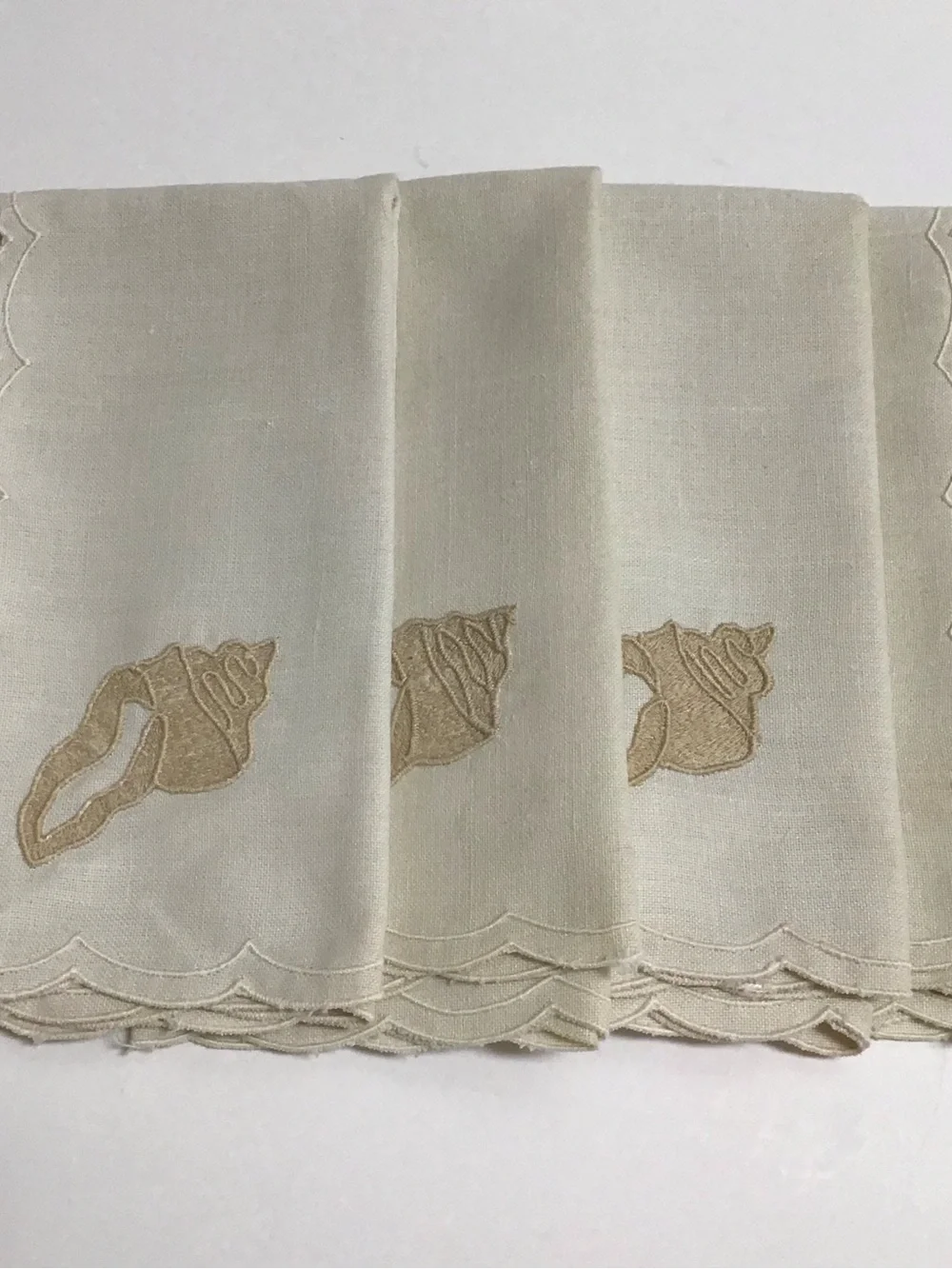 N/A linen dinner